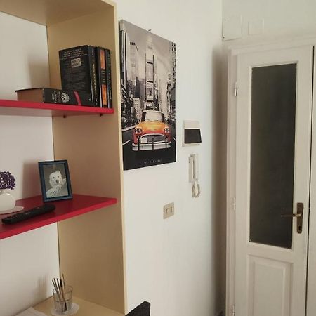 Апартаменти Naviglio51Bocconi Мілан Екстер'єр фото
