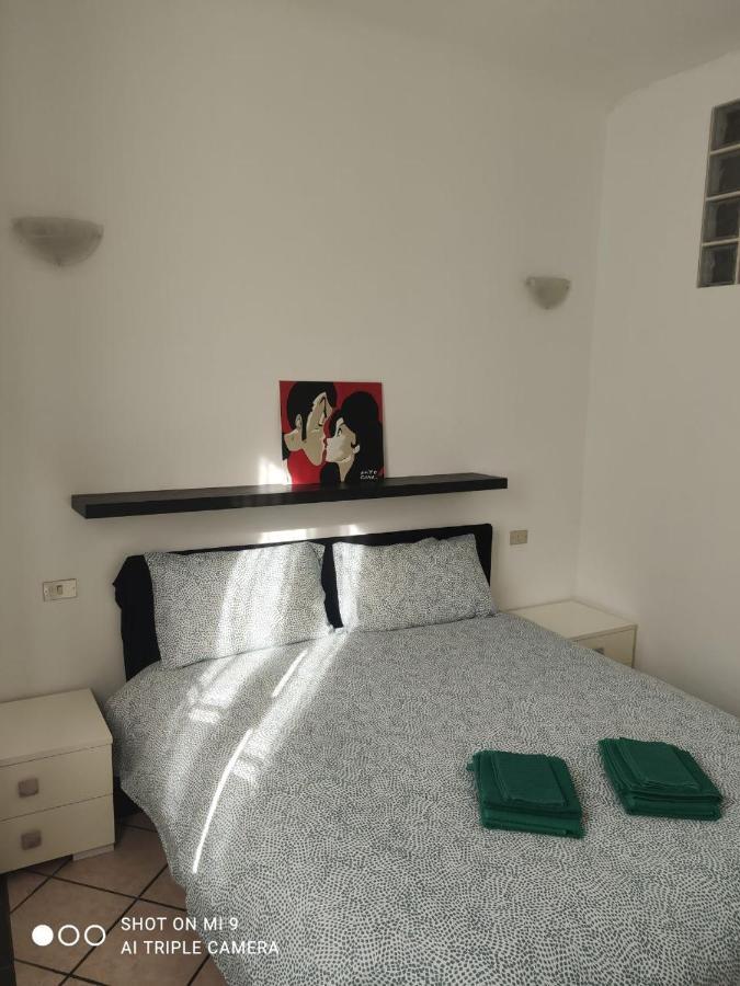 Апартаменти Naviglio51Bocconi Мілан Екстер'єр фото